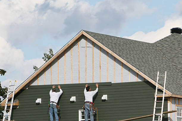 Professional Siding technician working in Carversville, PA